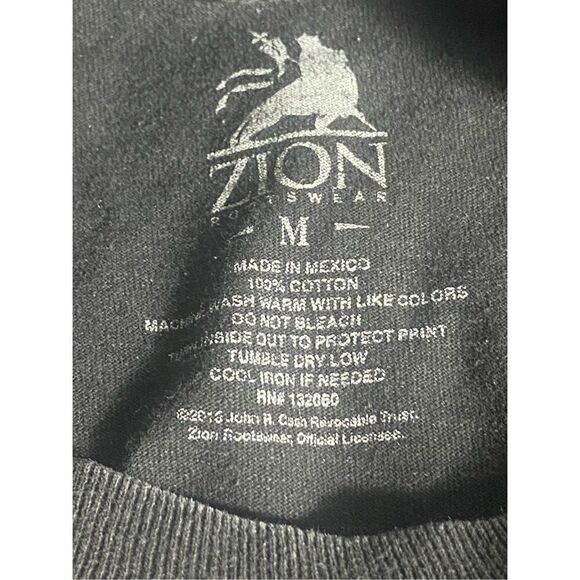 Zion Rootswear Black Faded Johnny Cash Outlaw Music T-Shirt Men’s Sz Med - Picture 3 of 3